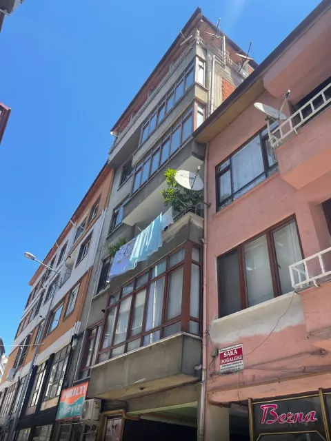 Çarşı Merkezde Satılık 2 Daire — Devrek / Zonguldak